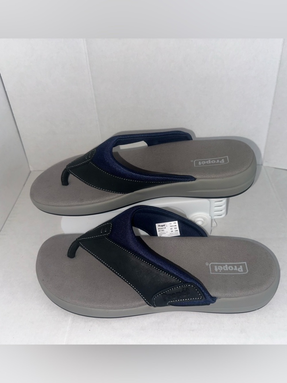PROPET Easton Cushion Flip Flop Sandal Leather Men's SZ 11